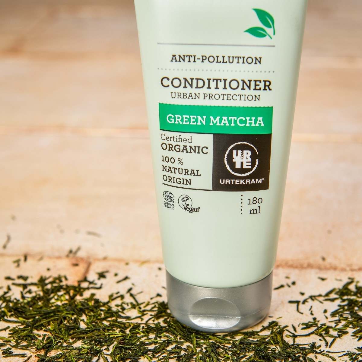 Antioxidační BIO kondicionér Urtekram s japonskou matchou 180 ml