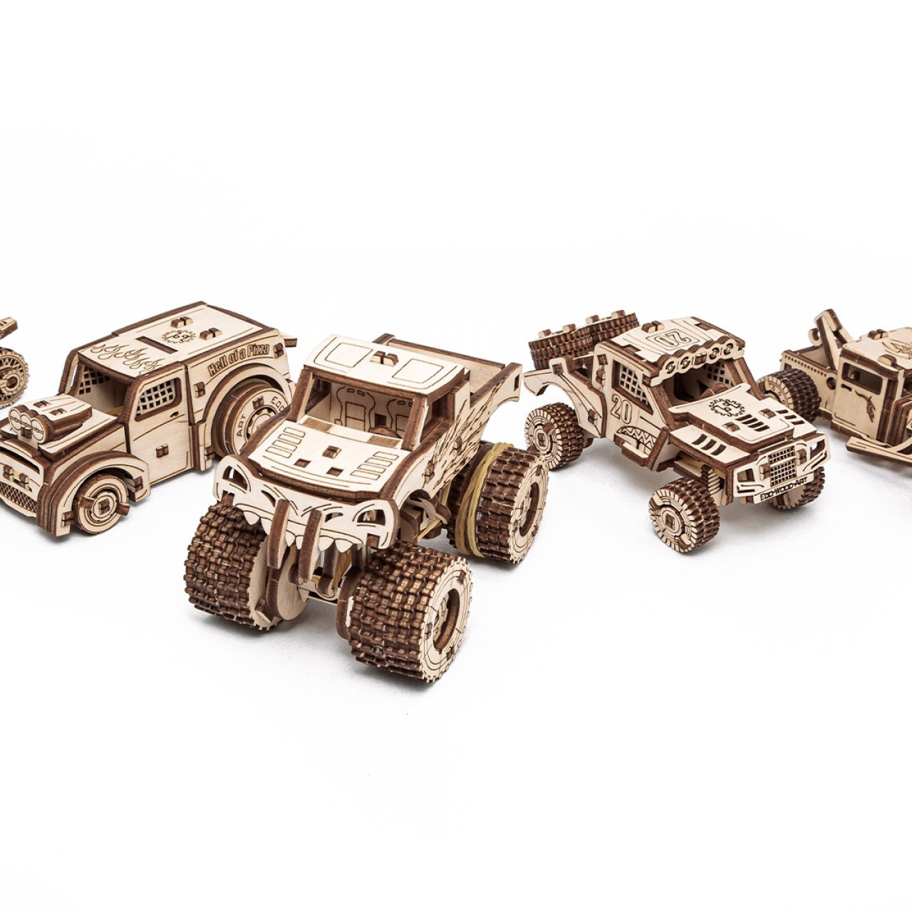 Set dřevěných modelů vozidel
