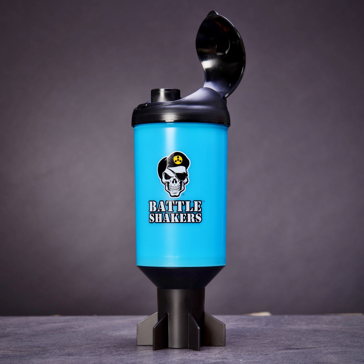 Stylový šejkr ve tvaru torpéda 600 ml