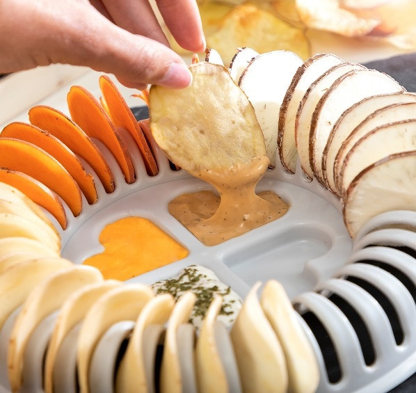 Sada na přípravu hranolků v mikrovlnné troubě s mandolínou a recepty chipit innovagoods (V0103369)