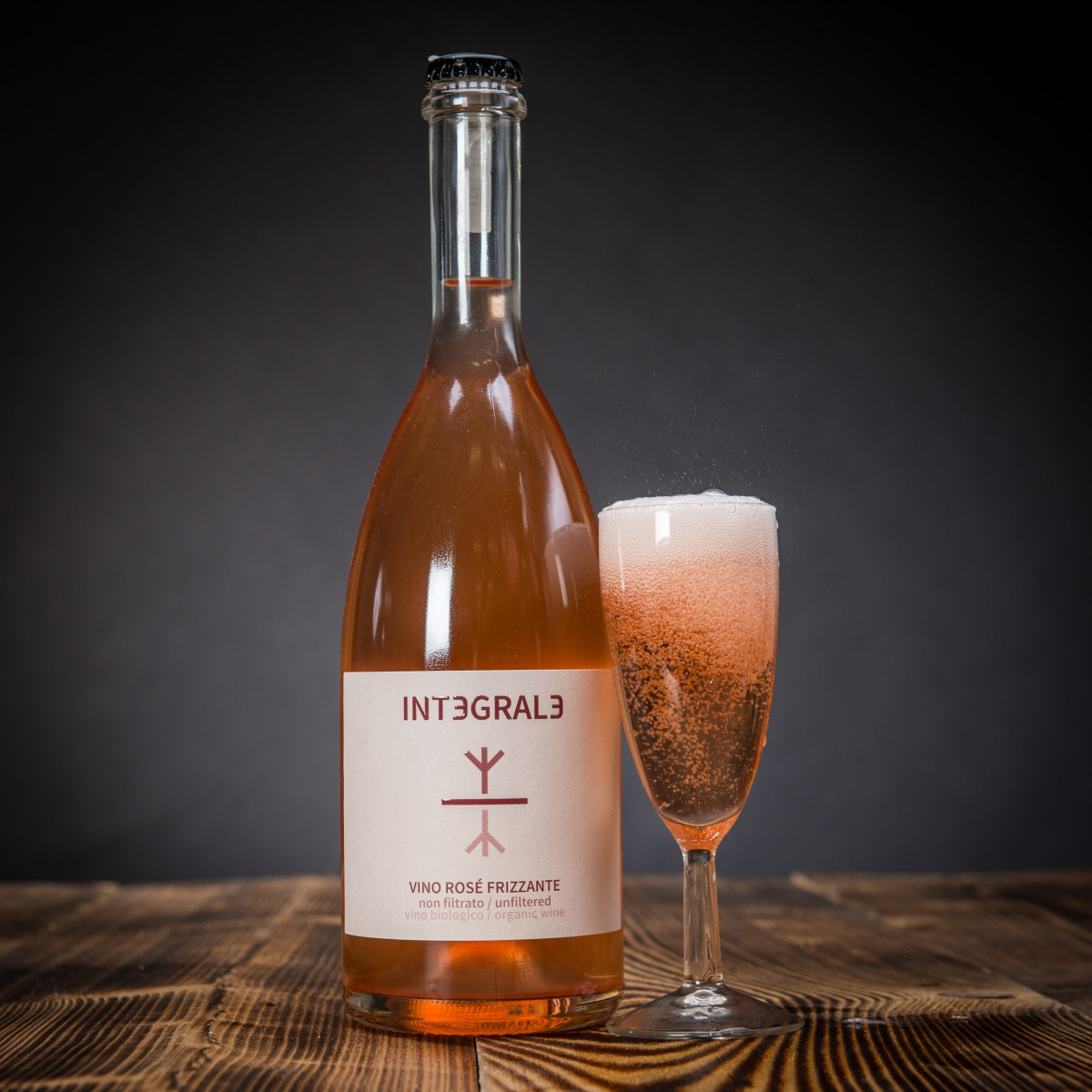 Osvěžující ovocné víno Frizzante Integrale Rosé Colfondo BIO 0,75 l