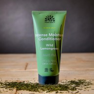 Loveboxeo plné kvalitní kosmetiky Verbena a Green Matcha