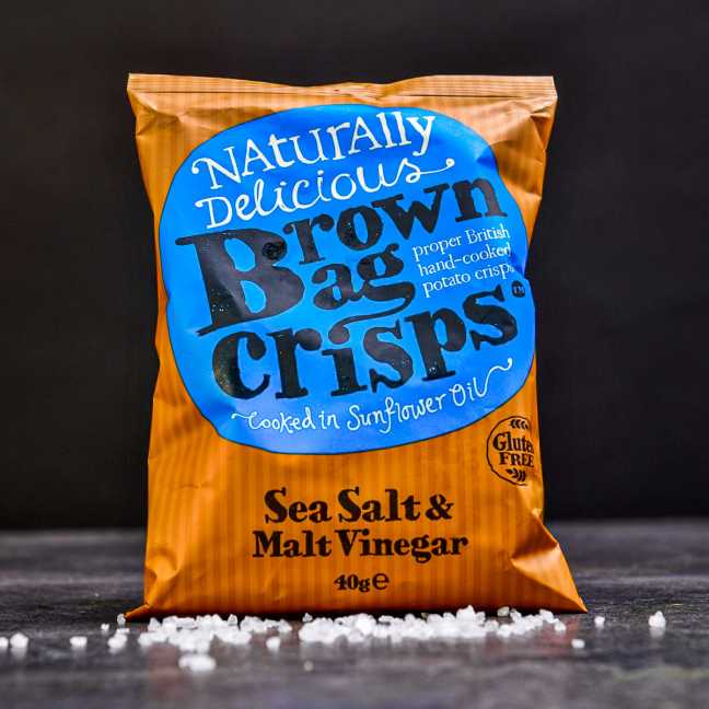 Knusprige, handgemachte Brown Bag Crisps mit Meersalz und Essig 40 g