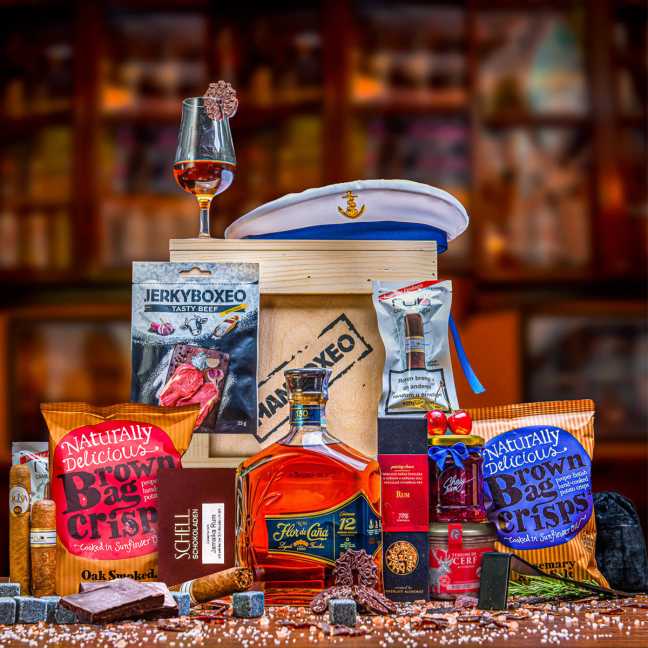 Kiste mit Rum Flor de Cana