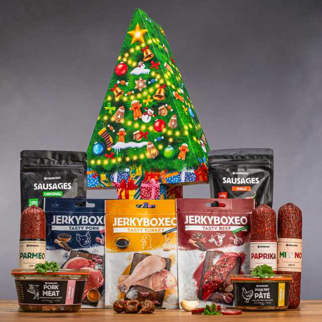 Weihnachtsbaum voll mit Fleisch